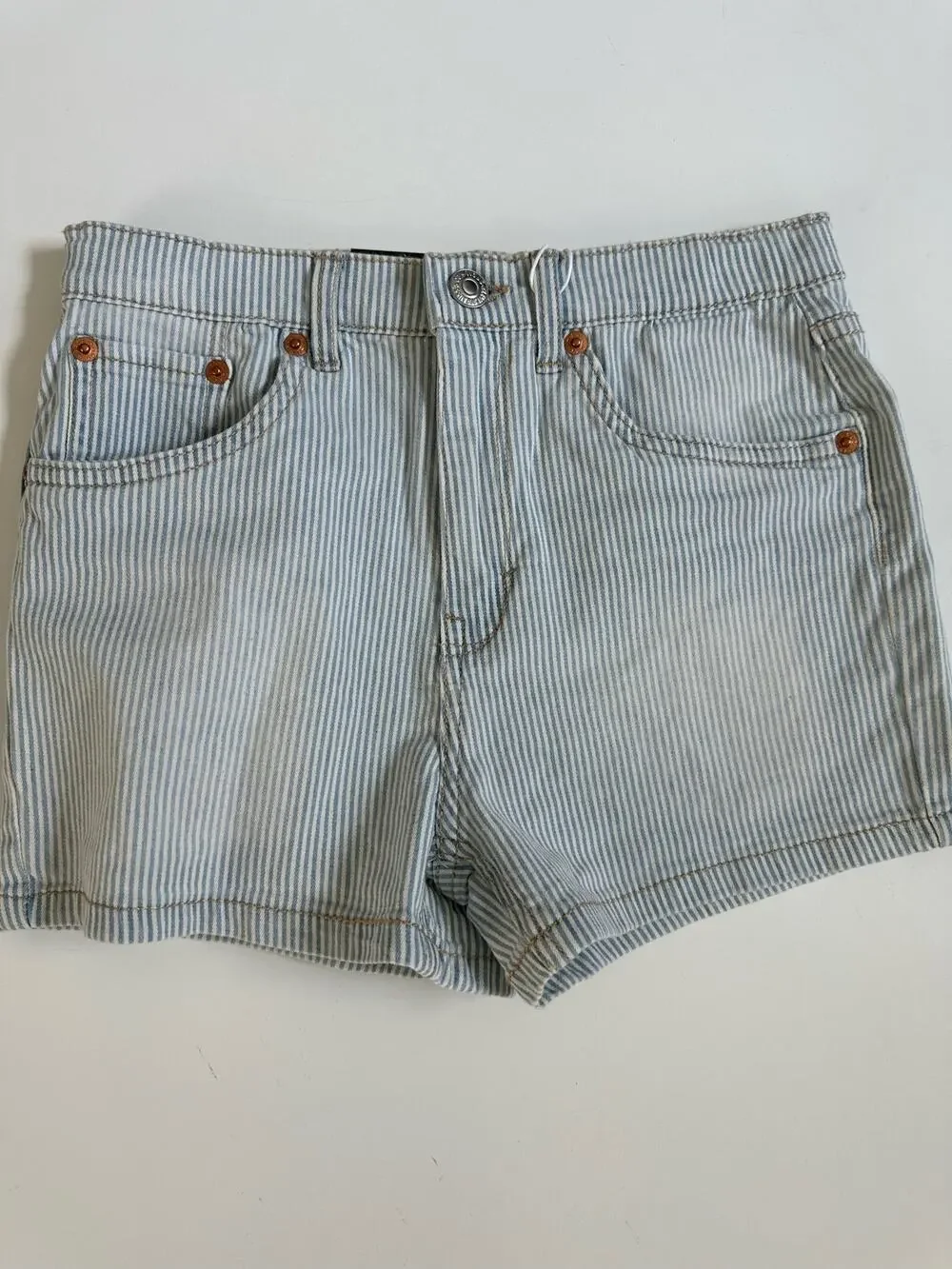 Levi's Stripe Shorts size 12 (Girls) - NWT
